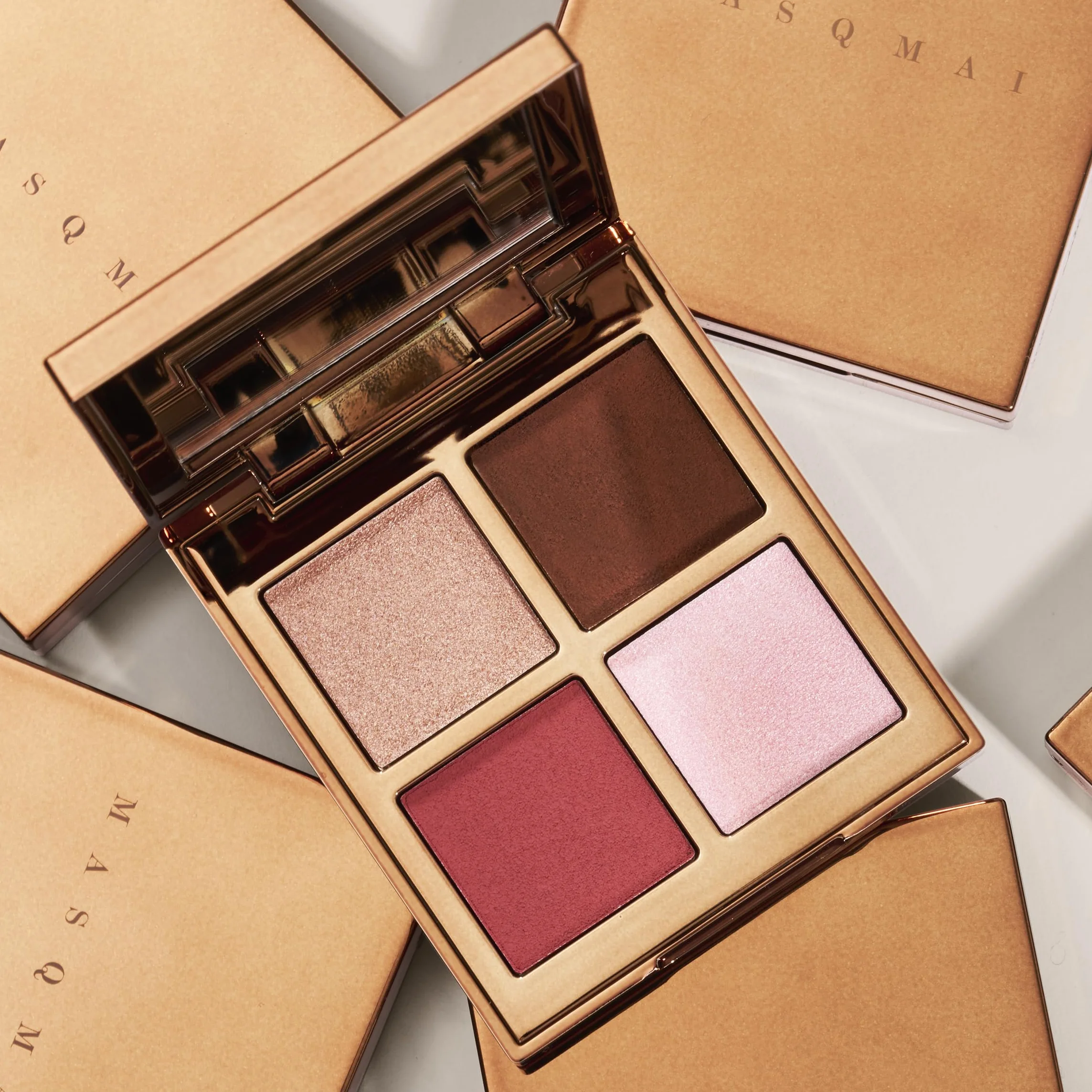 MASQMAI Glow Me Up Face Palette, Palette Trucco con Highlighter, Contouring e Blush, 4 tonalità