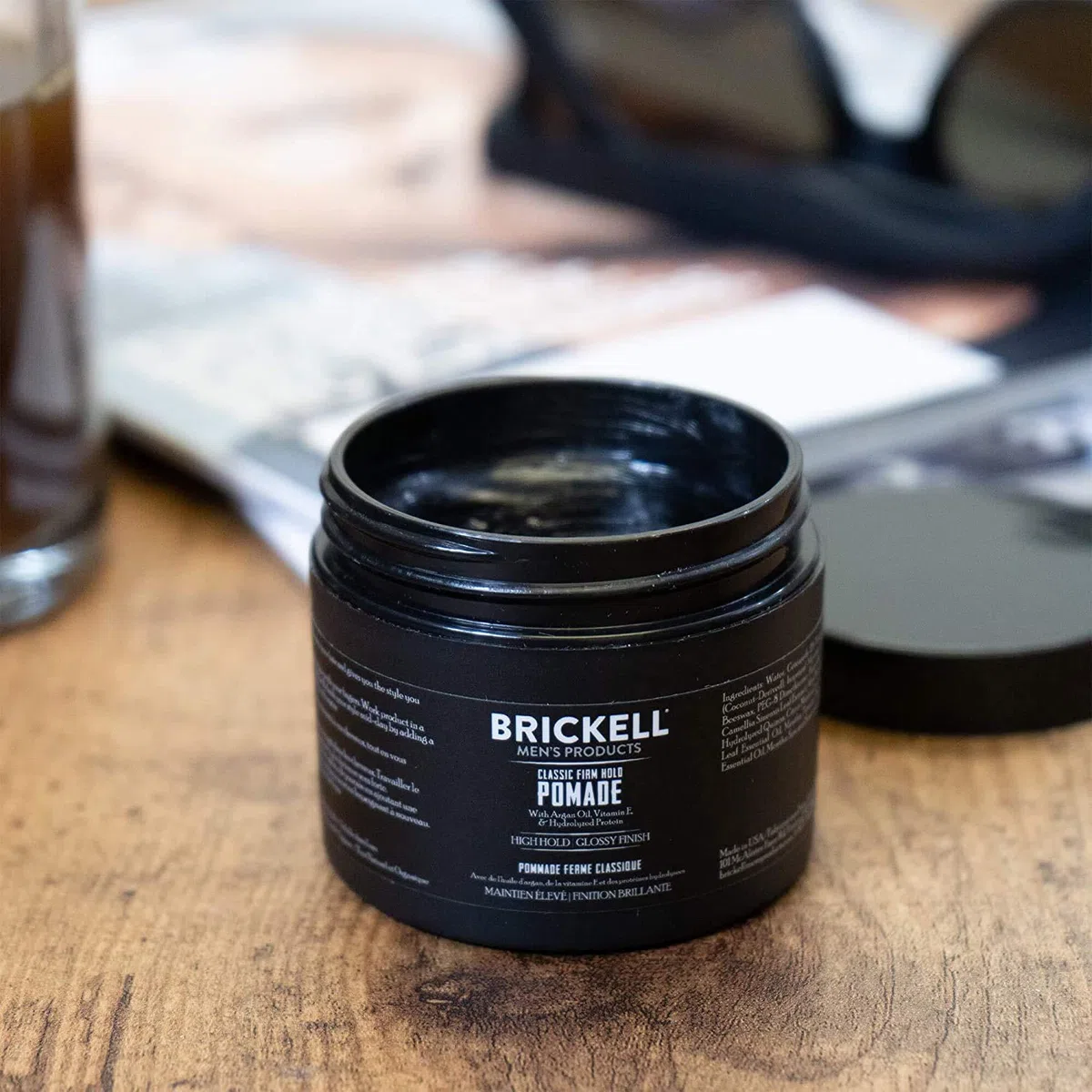 Brickell Men's Pomata ferma Uomo, Naturale e Biologica, con Tenuta Forte e Finitura lucida, 59 mL, Profumata