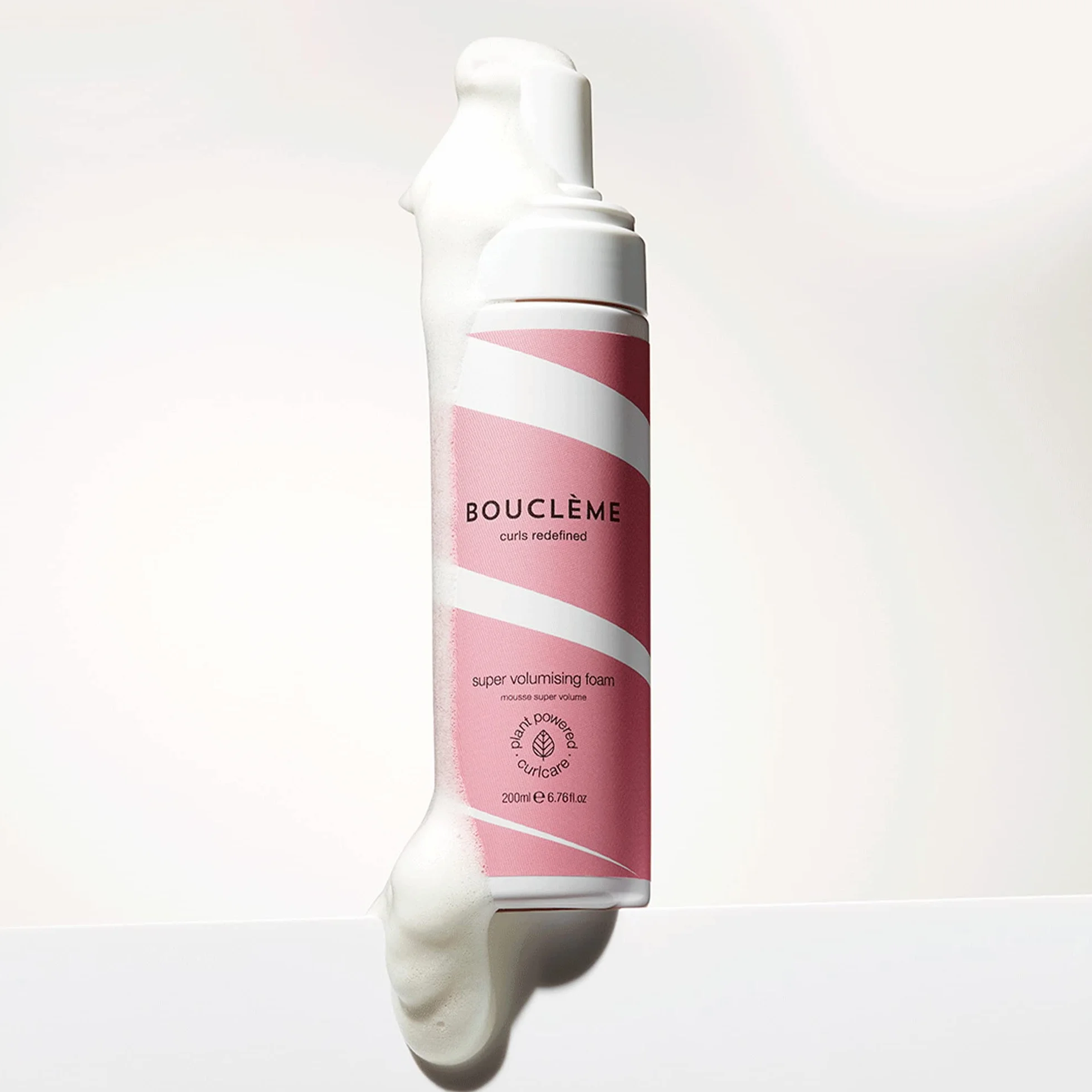 Bouclème - Schiuma Super Volumizzante - Schiuma Styling per Capelli Ricci - 98% Ingredienti Derivati Naturalmente e Vegan - 200ml