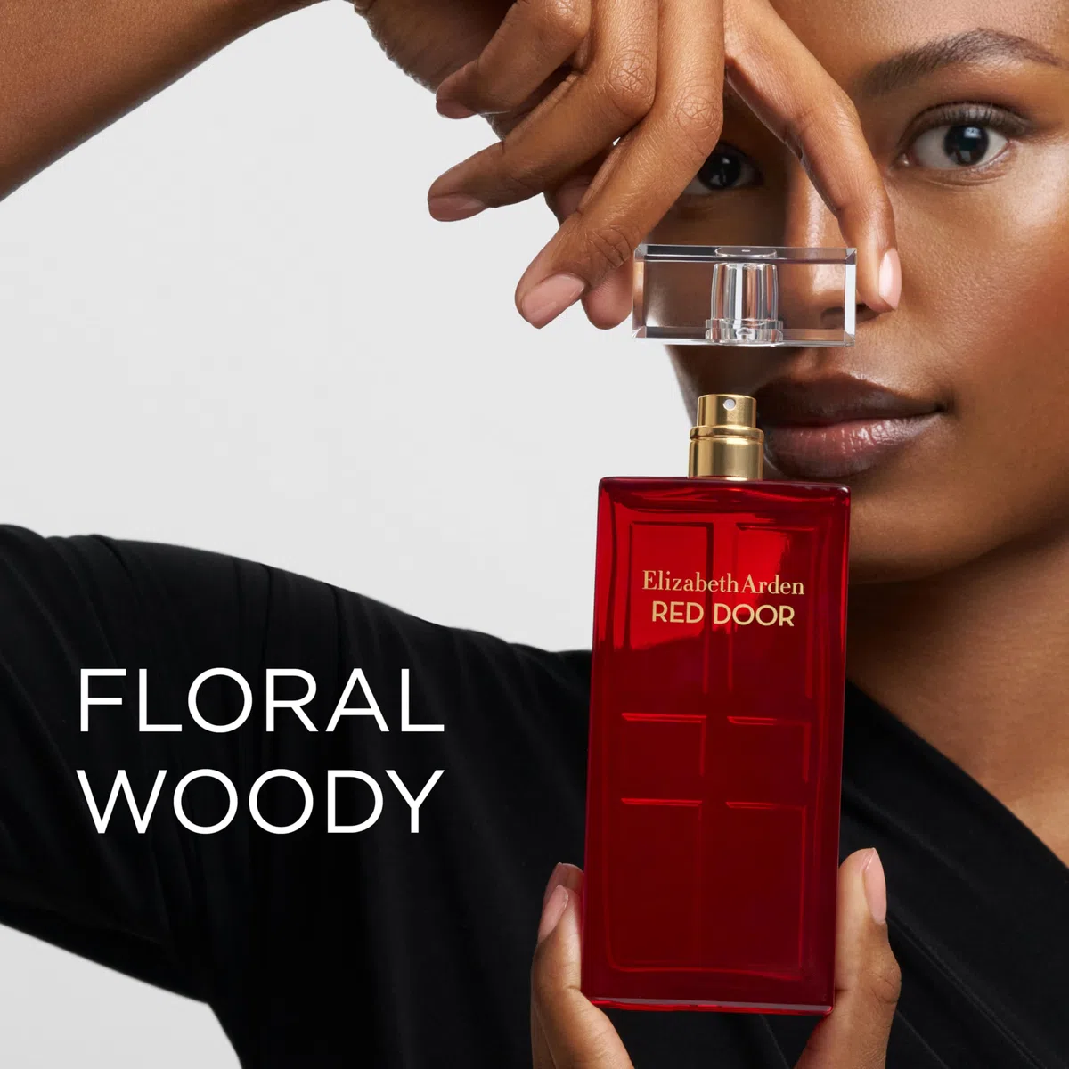 Elizabeth Arden - Red Door, Eau de Toilette, con Mughetto e Rosa Rossa, Aroma Floreale Intenso, Miscela di Note Sensuali, Fragranza Femminile Elegante, Profumo Donna - 100 ml