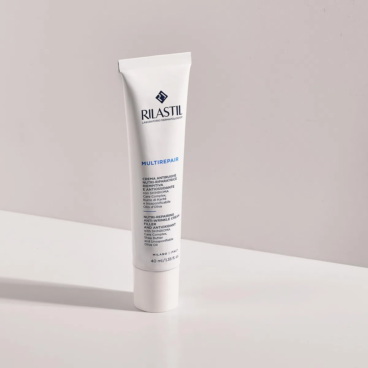Rilastil Multirepair Crema Viso Antirughe Nutririparatrice, Nutriente, Idratante con Burro di Karité per Pelli Molto Secche, Confezione da 40 ml