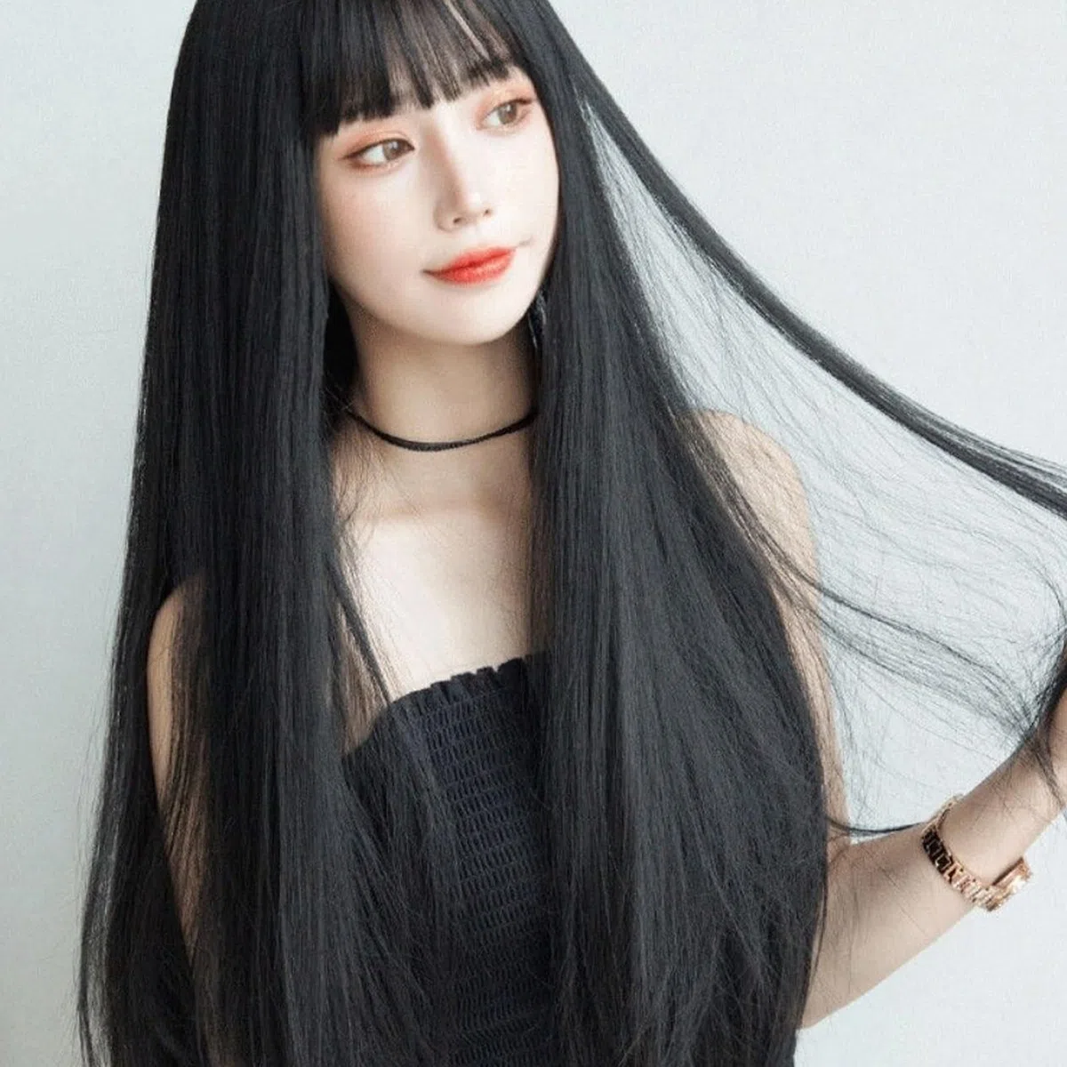 Parrucche lunghe nere lisce per donne, parrucche sintetiche di ricambio, parrucca per costume cosplay, uso quotidiano con frangia, resistenti al calore, alla moda, elegante, 28,3
