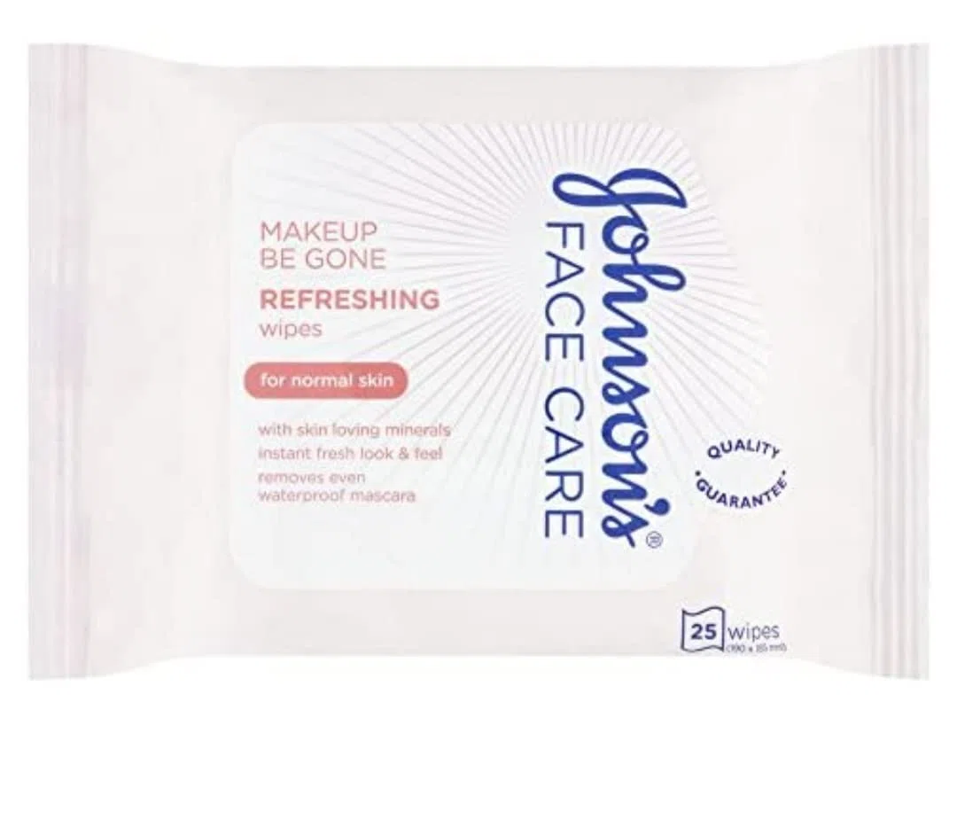 Johnson's Cura Del Viso Trucco Andato Salviette Rinfrescanti (25) (Confezione da 6)