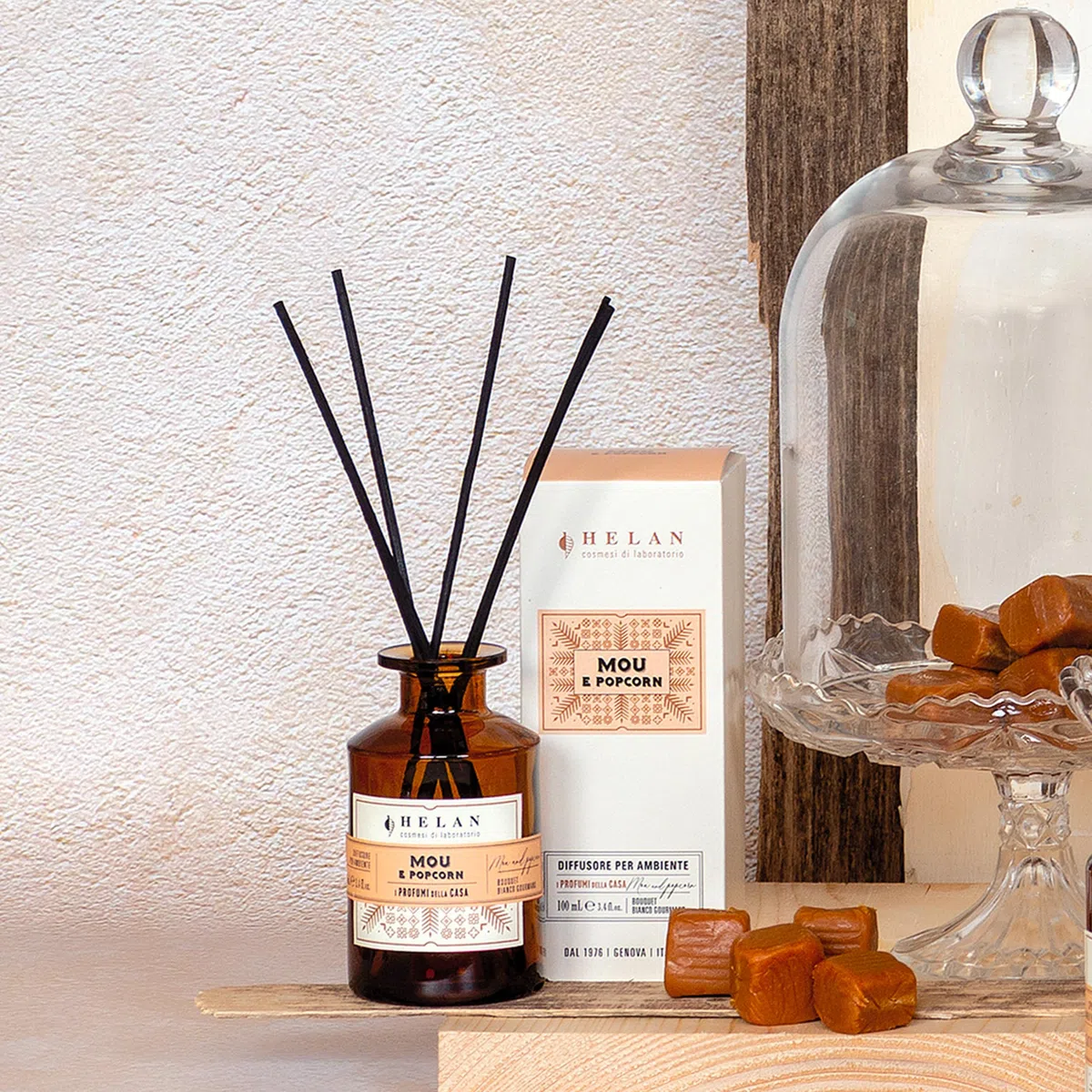 Helan Mou e Popcorn - Profumatore per Ambienti, Profumo Ambiente con Bastoncini per Diffusori con Latte Condensato, Mandorla, Pesca, Idee Regalo Deodorante e Profumatori Ambiente 100 ml, Made in Italy