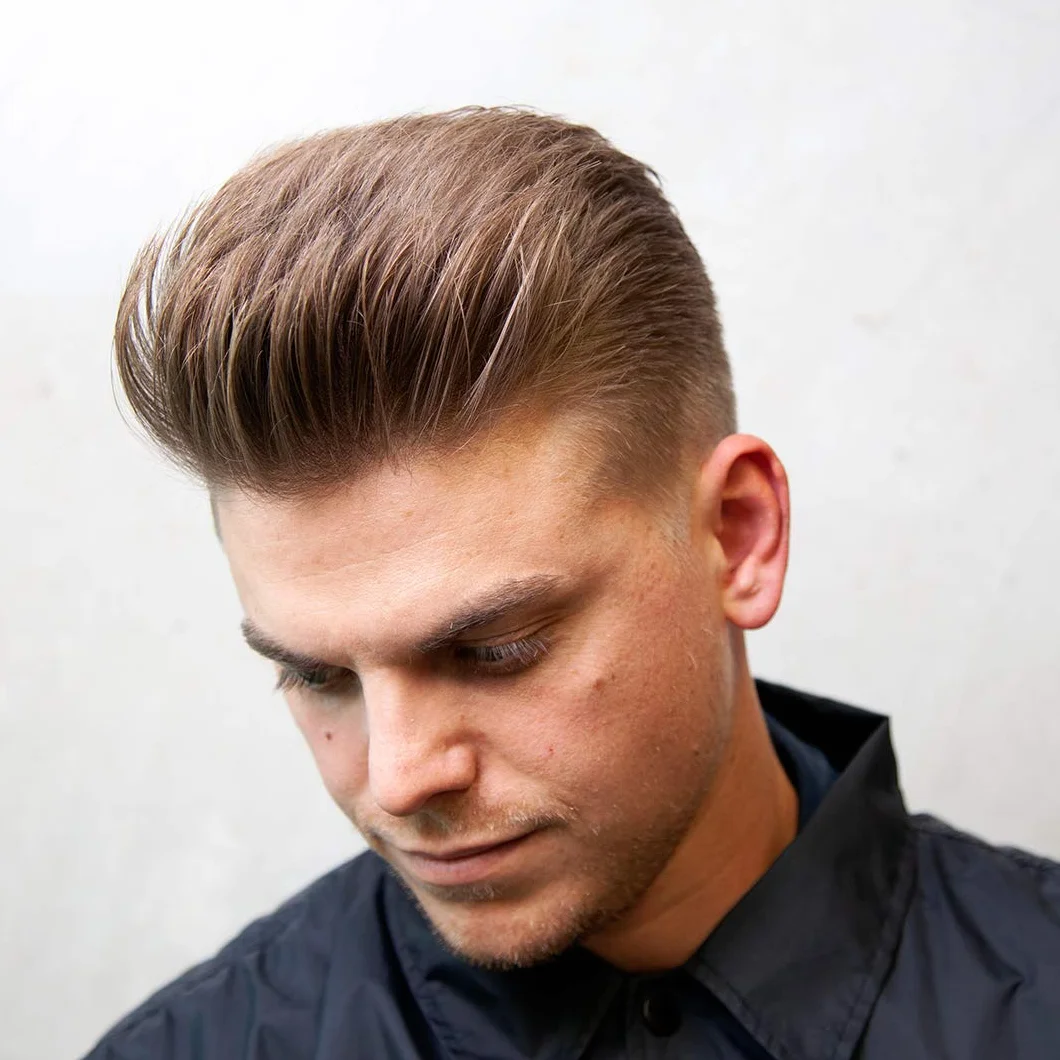 Uppercut Deluxe Clay, Prodotto Professionale a Base d'Acqua per un Finitura dall'Aspetto Naturale, Fissaggio Forte e Bassa Lucentezza, Prodotto per Capelli Uomo 70g