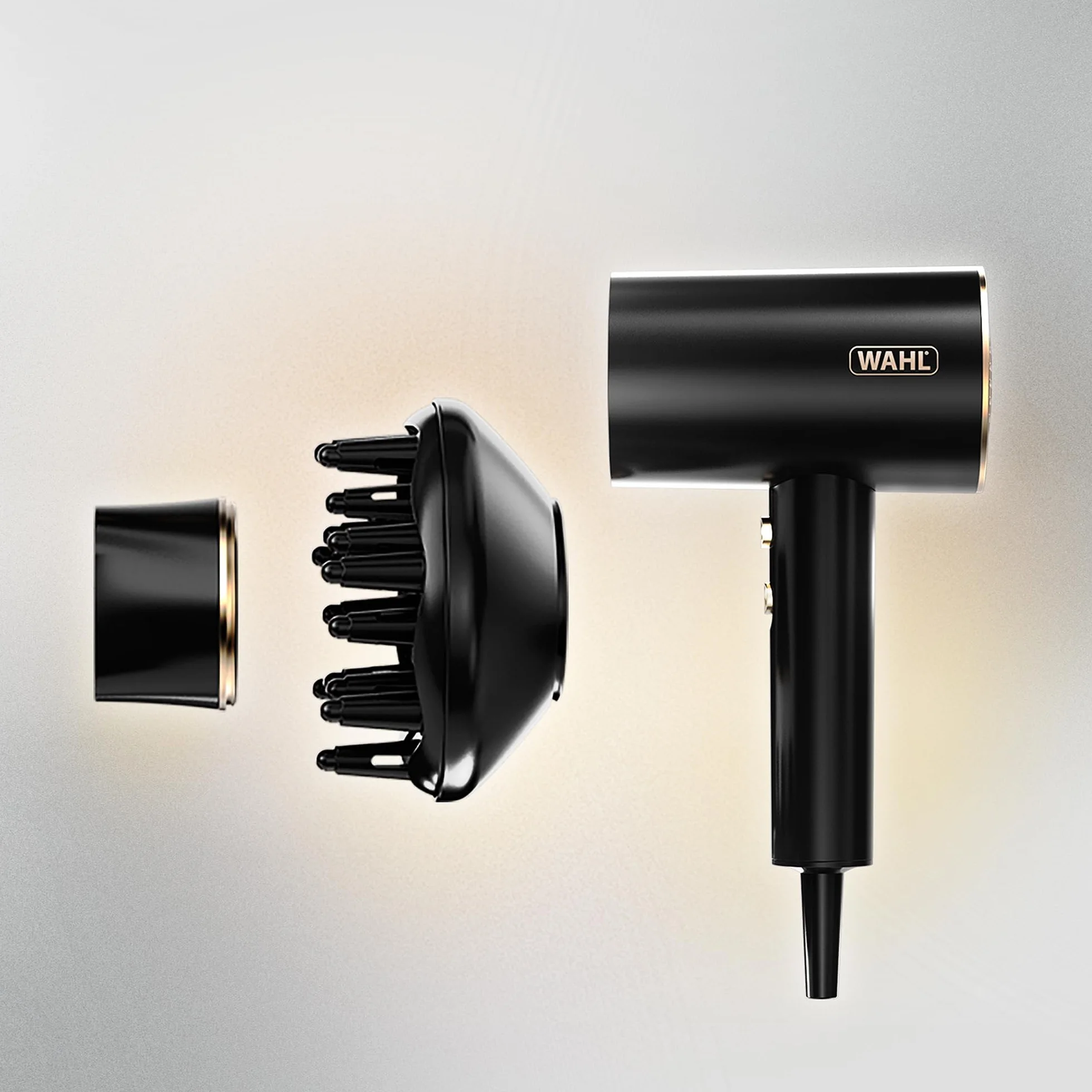 WAHL Ionic Flow Hairdryer, Asciugatura professionale, senza effetto crespo, potente, leggero, getto freddo, concentrazione del calore, diffusore, velocità elevata, styling, compatto, da viaggio